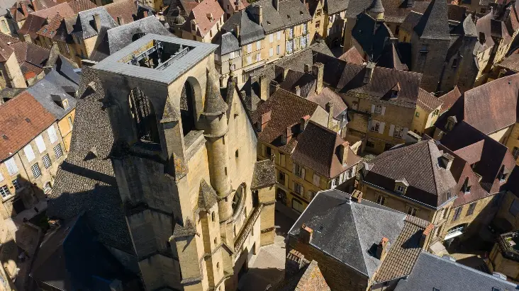 ascenseur-panoramique-sarlat-a-dordogne-